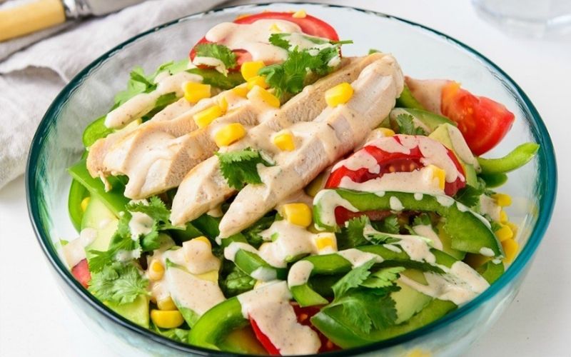 10 công thức chế biến salad ức gà ngon hết nấc cho người eat clean - Ảnh 2