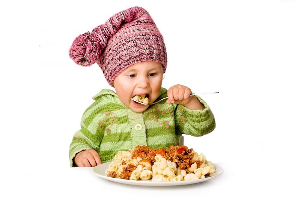 5 nguyên tắc trong ăn uống giúp trẻ khỏe mạnh, mau lớn, ít ốm vặt - Ảnh 1