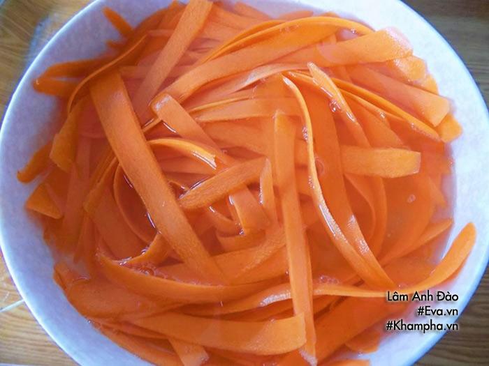 Làm mứt cà rốt không cần nước vôi trong đơn giản mà ngon đón Tết - Ảnh 2
