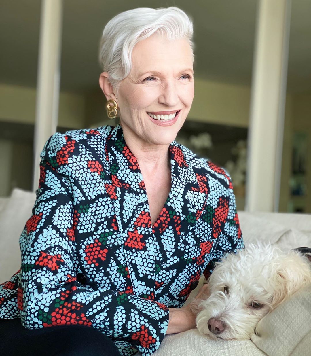 Cụ bà 72 tuổi chia sẻ 3 bước skincare quan trọng nhất cuộc đời: 'Mới 15 tuổi, tôi đã biết chống nắng từ đầu tới chân' - Ảnh 3