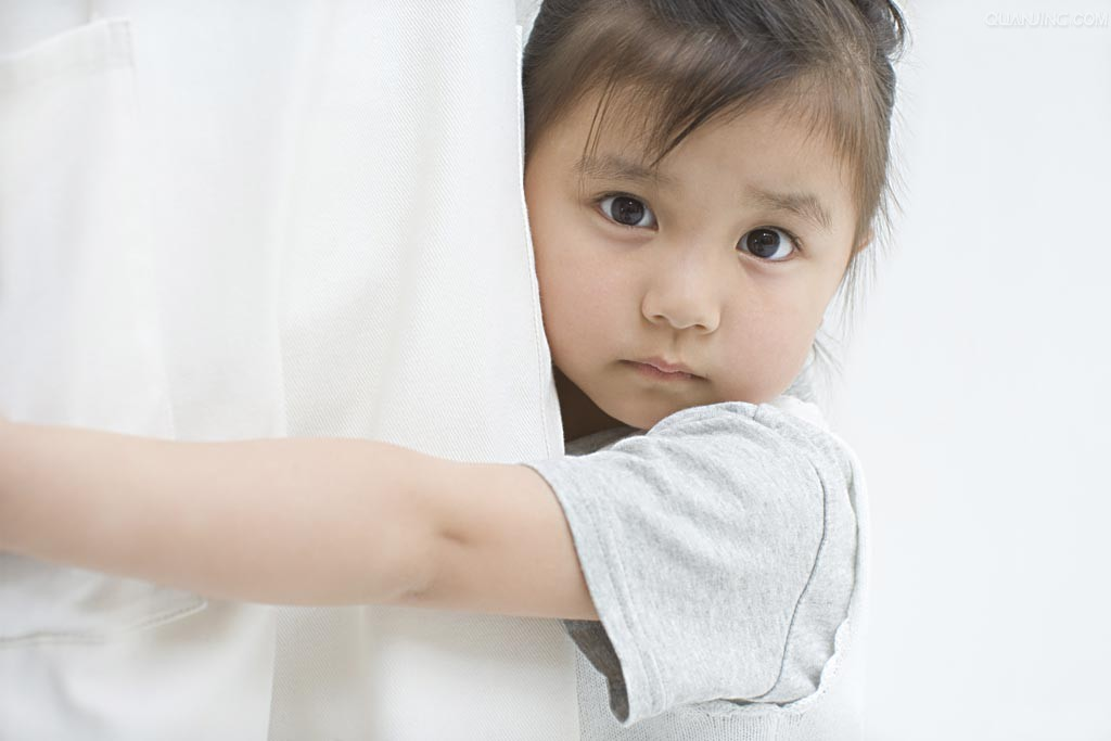 Trẻ em chậm nói: Làm sao để phát hiện sớm và điều trị kịp thời? - Ảnh 4
