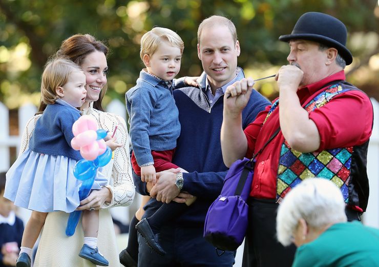 Hé lộ bí quyết nuôi dạy con hoàng gia của Công nương Kate Middleton, bố mẹ nào cũng ước 'giá như mình biết được sớm hơn' - Ảnh 2