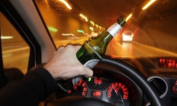 Vì sao lái xe khi uống rượu bia dễ gây nguy hiểm? - Ảnh 1