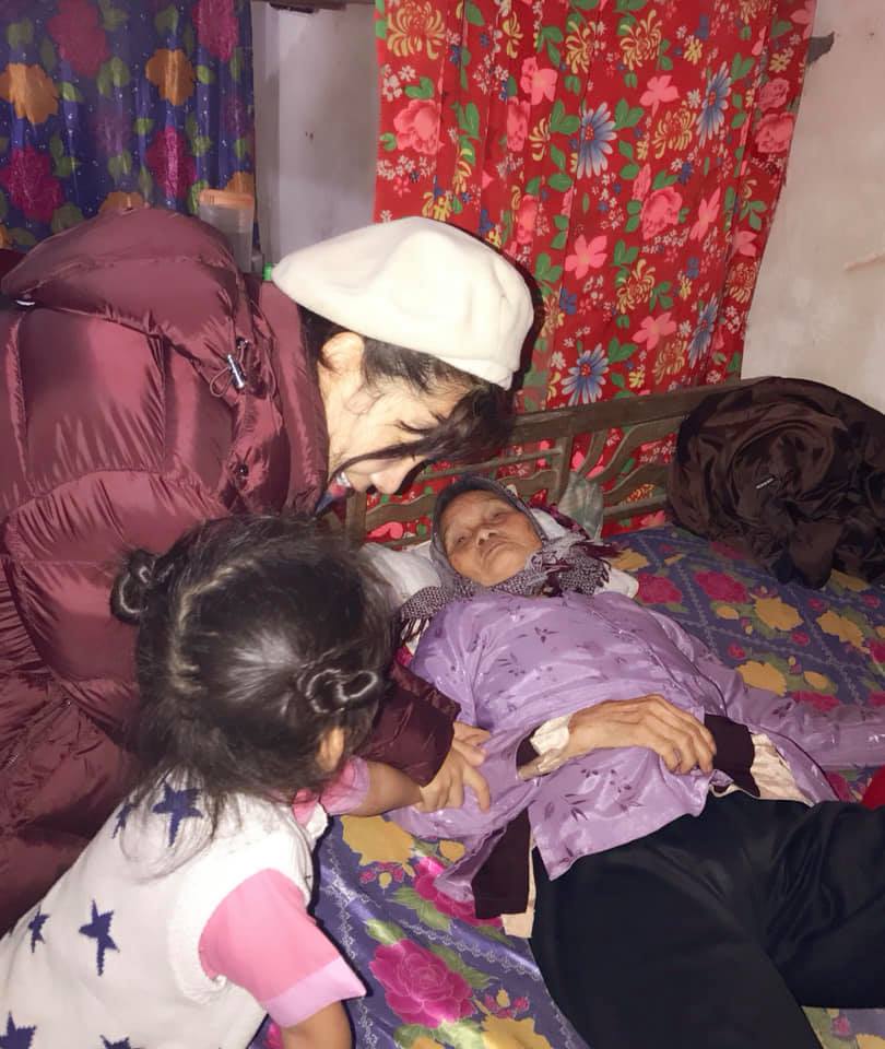 Rơi nước mắt với lời cầu nguyện của con gái Mai Phương dành cho mẹ đang mắc bệnh ung thư - Ảnh 4