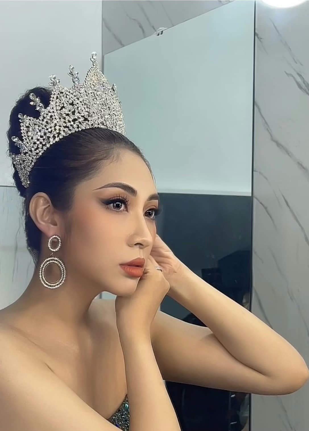 Vừa tuyên bố ly hôn “trắng tay” không có nổi 100 nghìn đồng trong túi, Hoa hậu Đặng Thu Thảo đã mua nhà mới - Ảnh 3
