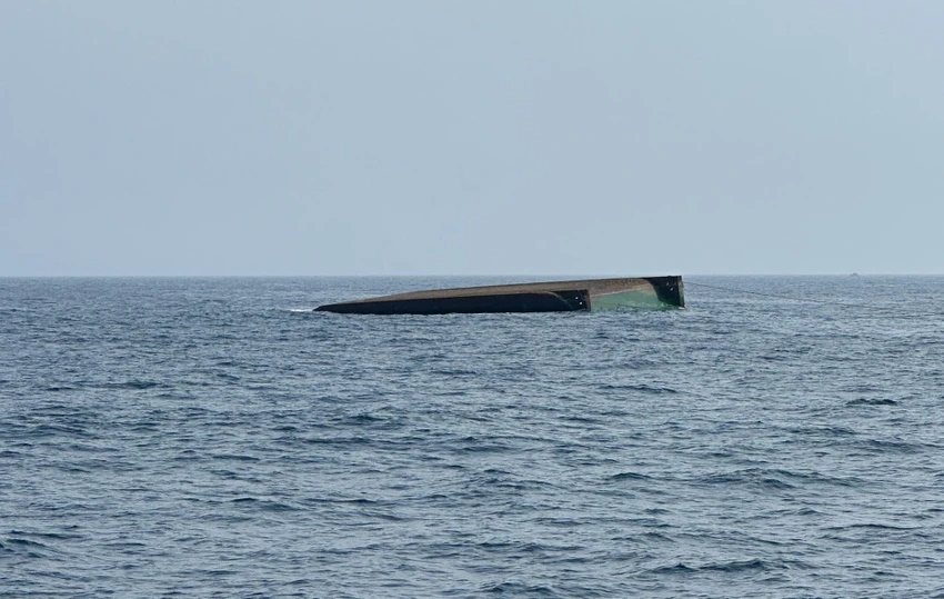 Vụ chìm tàu kéo sà lan gần đảo Lý Sơn: Đã vớt thêm 1 thi thể - Ảnh 3
