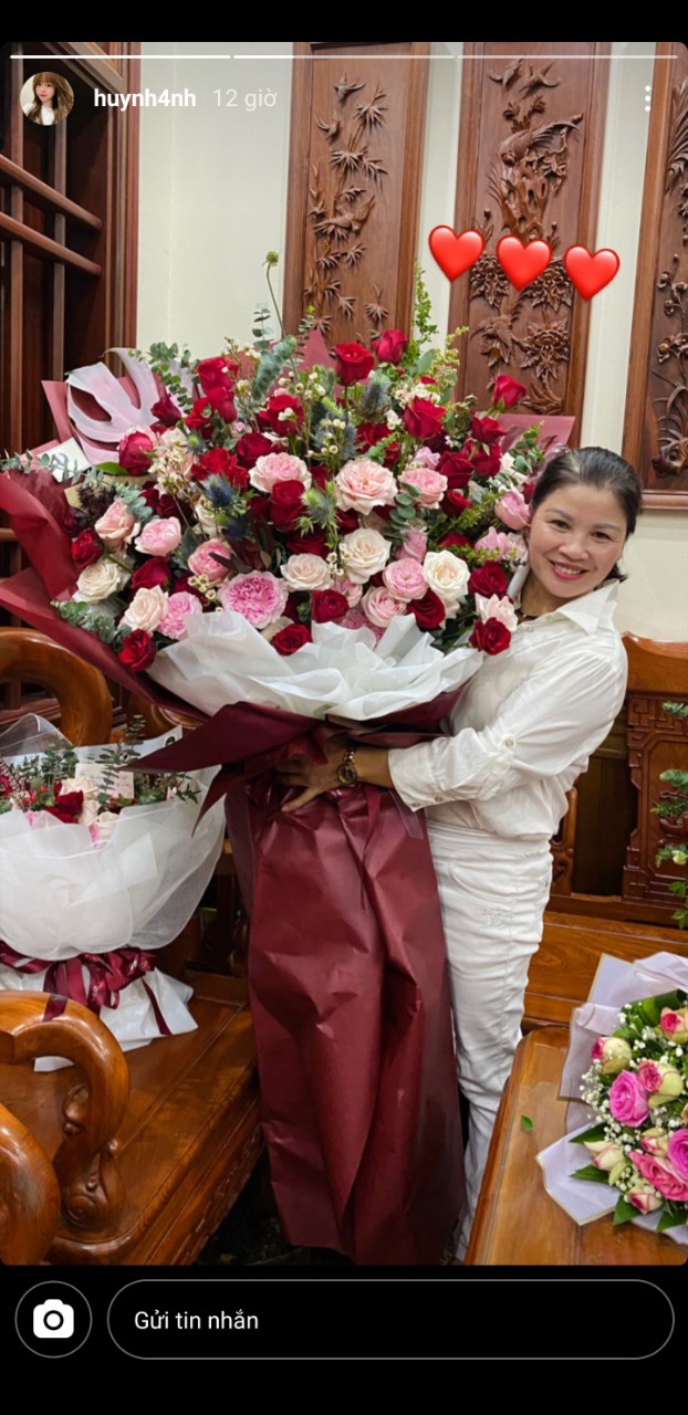 Bạn gái cầu thủ Quang Hải tặng món quà “khủng” đúng ý mẹ chồng tương lai nhân ngày sinh nhật, dân mạng khen nức nở vì còn trẻ mà rất tâm lý - Ảnh 2
