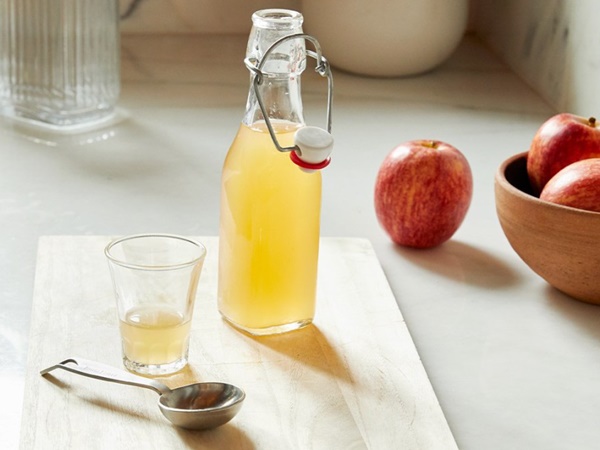 Dấm táo kết hợp thêm vài món có sẵn trong nhà bếp, bạn có ngay ly nước đánh bay viêm xoang trong tích tắc - Ảnh 2