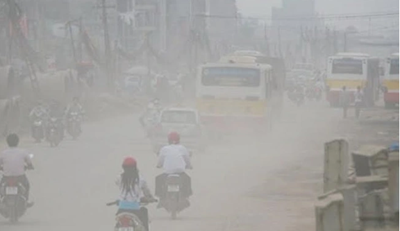Bụi mịn và mưa ẩm 'kết hợp' đe dọa sức khỏe: Việc cần làm ngay để thanh lọc phổi, tránh bệnh hô hấp trong ngày ô nhiễm không khí - Ảnh 2