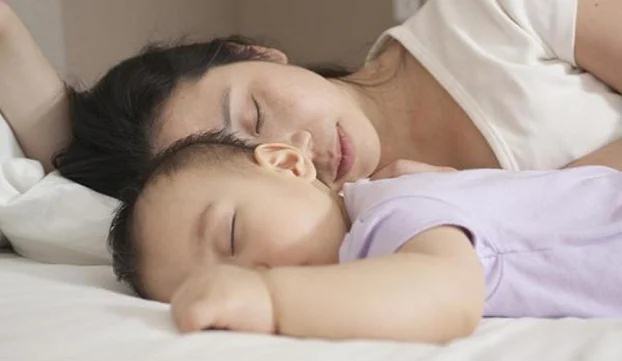3 biểu hiện khi ngủ chứng tỏ trẻ rất thông minh, sáng dạ - Ảnh 2