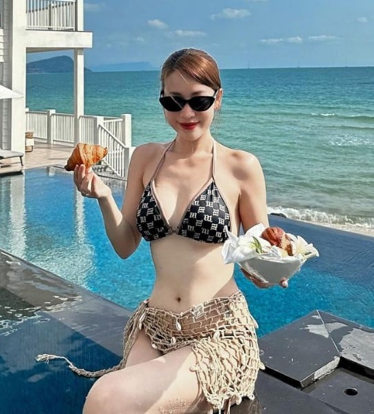 Chớm hè, mỹ nhân Việt gợi cảm với đủ mẫu bikini siêu nhỏ, giá bình dân đến trăm triệu đồng - Ảnh 6