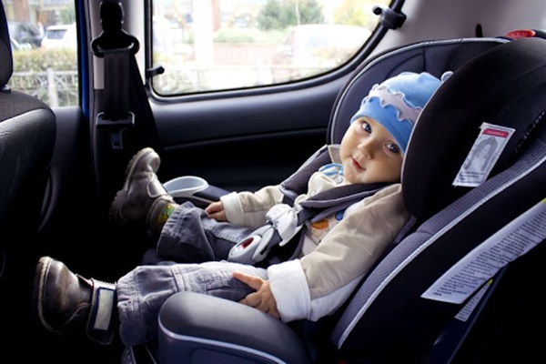6 yếu tố cần thiết trên xe hơi khi gia đình có trẻ nhỏ - Ảnh 1