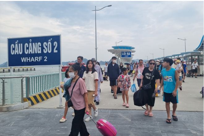 Cơn bão số 1 (bão Talim): Gần 2.600 du khách tại Hải Phòng, Quảng Ninh được bố trí nơi lưu trú - Ảnh 2