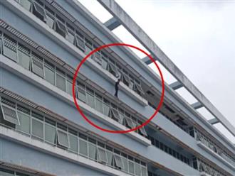 Ngăn bệnh nhân nhảy lầu, bảo vệ bệnh viện không may rơi từ tầng 7 tử vong 