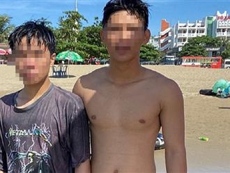Đi tắm biển Sầm Sơn cùng gia đình, nam sinh 17 tuổi bị sóng cuốn ra xa, chới với cầu cứu