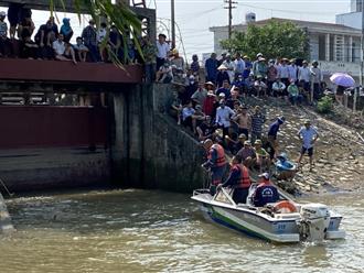Tìm thấy thi thể 2 vợ chồng xấu số bị lật thuyền đánh cá trên sông ở Nam Định