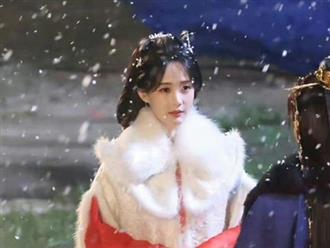'Chị gái' Bạch Lộc gây sốt với nhan sắc tuyệt mỹ giữa trời tuyết trong Vân Tú Hành