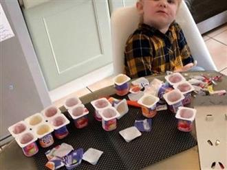 Bố vừa rời đi trong 10 phút, con gái 3 tuổi đã "tẩu tán" sạch bách... 18 hộp sữa chua