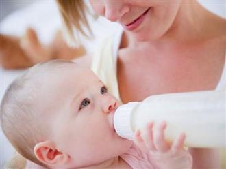 Có nên bổ sung sữa non cho trẻ dưới 6 tháng tuổi?