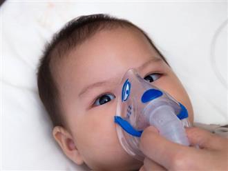 Trẻ sơ sinh thở khò khè như có đờm phải làm sao?