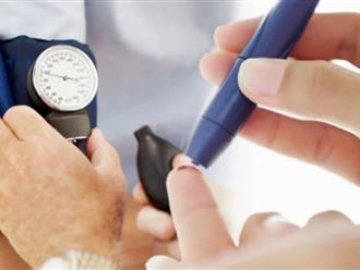 Chỉ số đường huyết người trên 60 tuổi bao nhiêu, triệu chứng nào cảnh báo đường tăng cao?