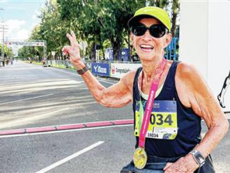 Runner 93 tuổi đạt kỷ lục Guinness tiết lộ cách sống thọ: Nói không với thói quen của nhiều người khiến đường huyết tăng vọt