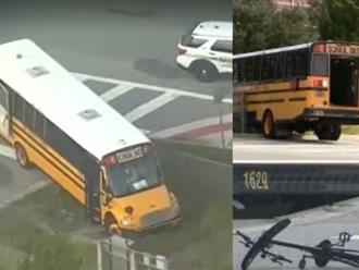 Trên đường đi xe đạp đến trường, nam sinh 17 tuổi bị tài xế lái xe buýt cho trường học tông trúng tử vong thương tâm