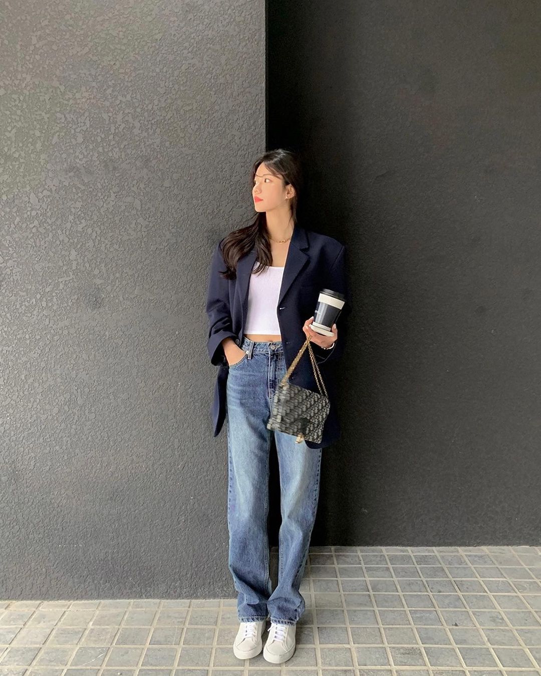 Học nàng blogger Hàn cách diện jeans “đỉnh của chóp”: Vừa hack dáng vừa thanh lịch để đến sở làm - Ảnh 5