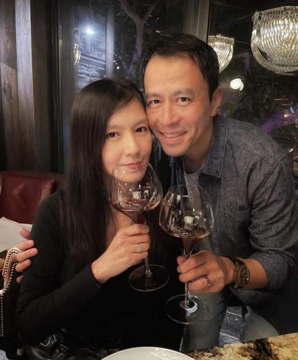 'Ngọc nữ hư hỏng nhất Đài Loan' Lâm Hy Lôi biến mất sau khi cưới chồng, nhan sắc ở tuổi U50 gây chú ý - Ảnh 1